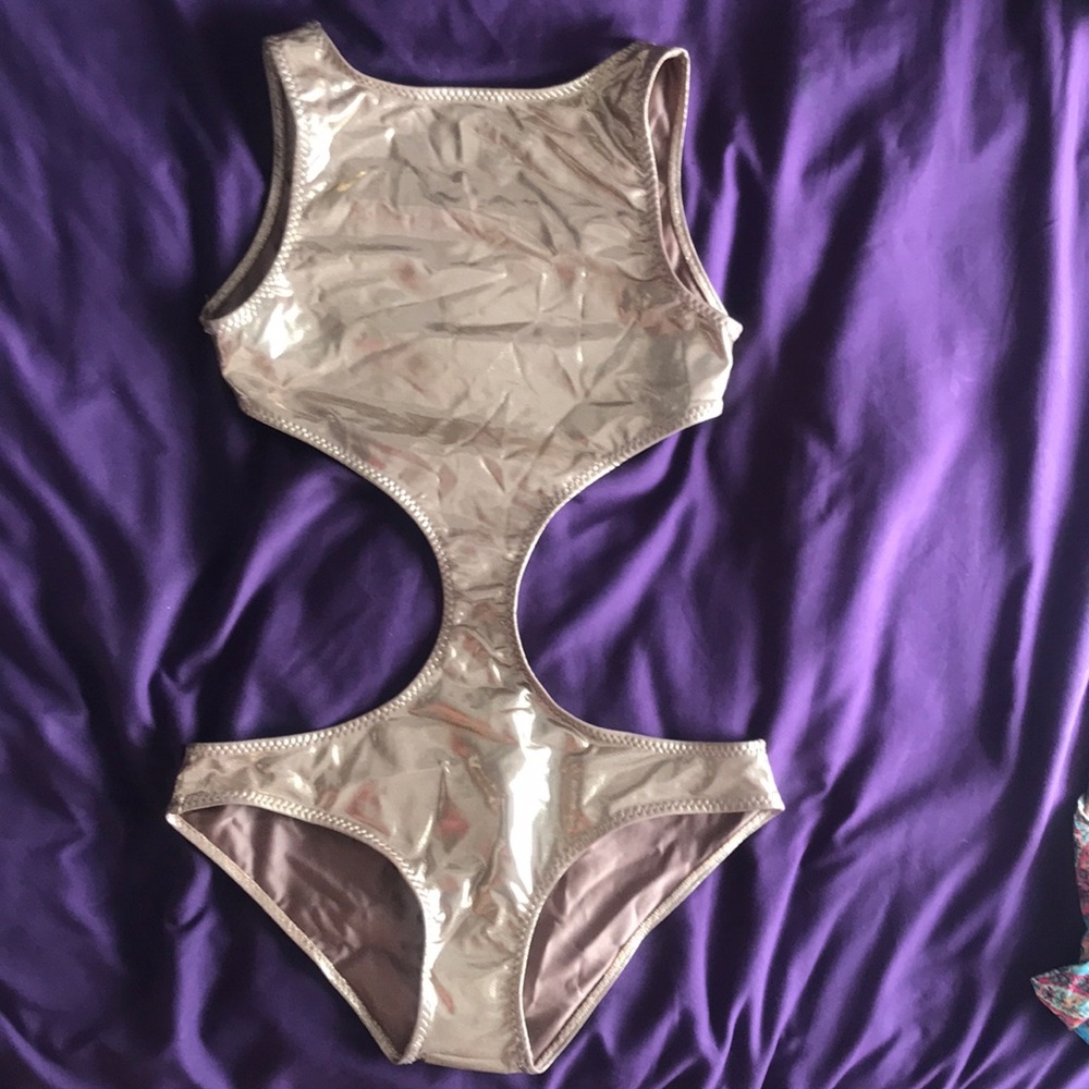 Beautiful Jo de Mer one piece
